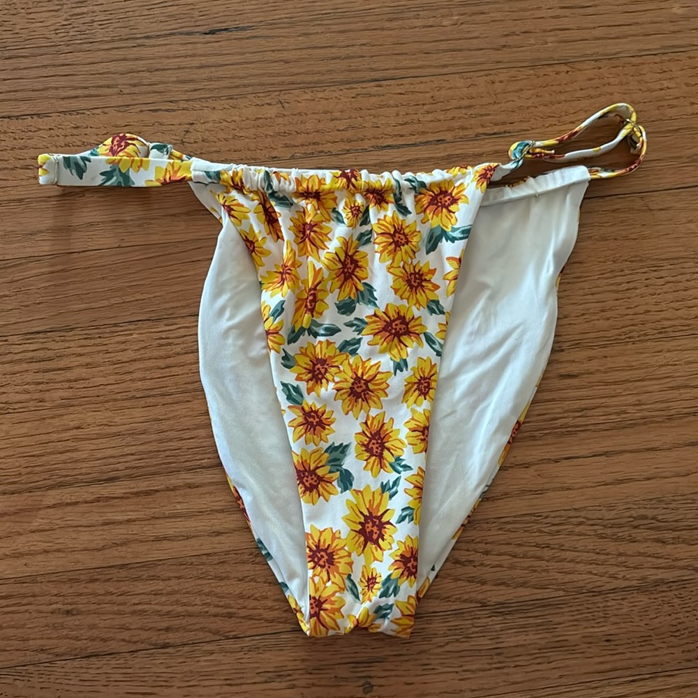 Weworewhat sunflower bikini bottom